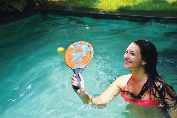 Water tennis set